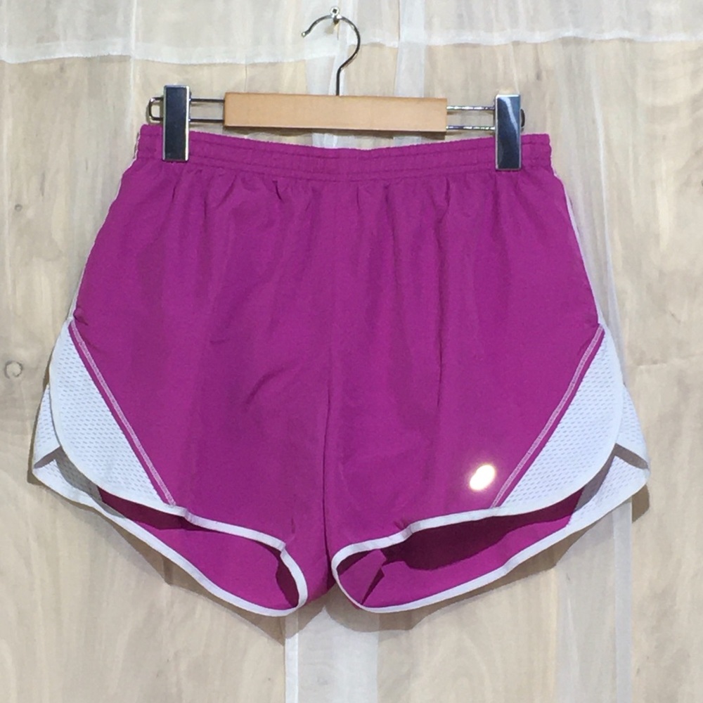 2 for 12$ Oasics women athletic shorts Medium